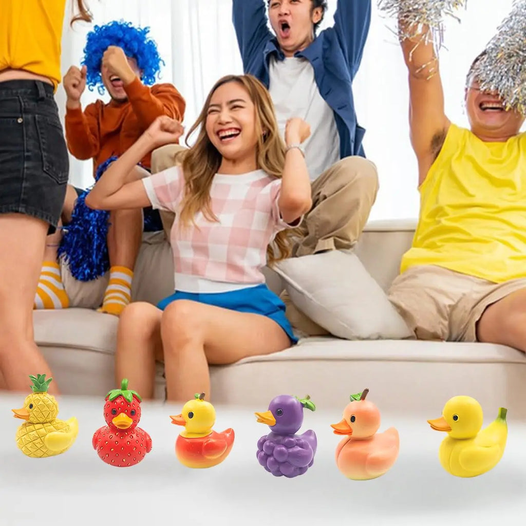 PiñaDuck — Figura Decorativa de Resina