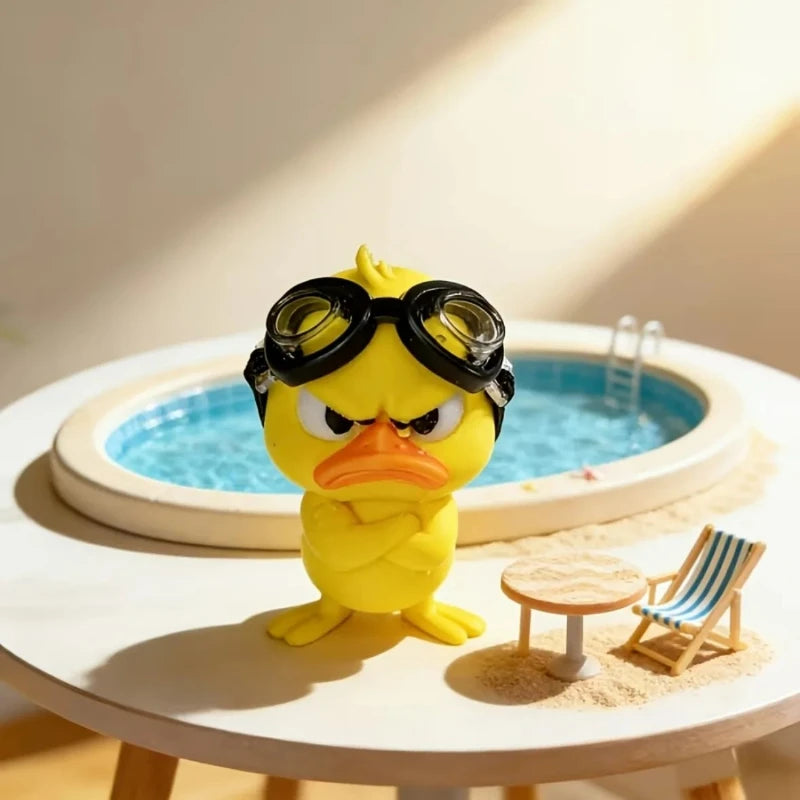 Patito Nadador Enojado — Figura Decorativa